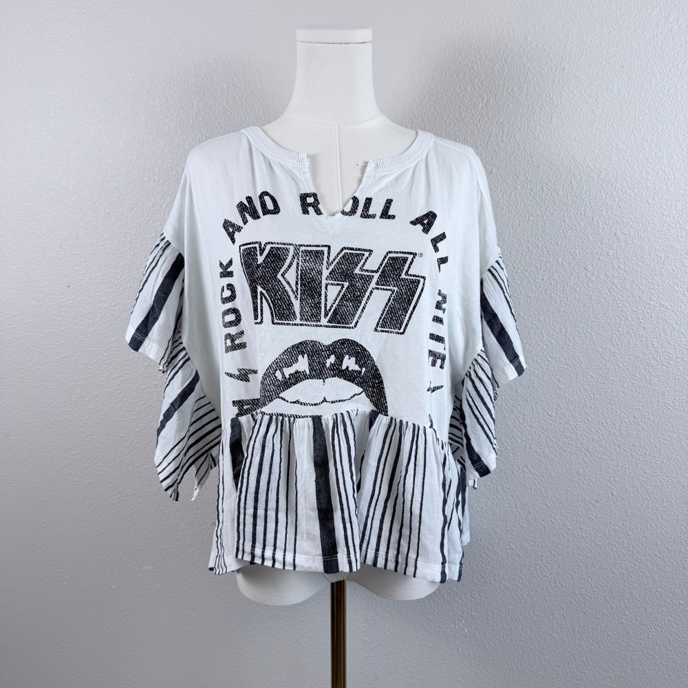 Pilcro Anthropologie KISS Graphic Band Babydoll Top Striped Flutter Sleeve M - Picture 2 of 8